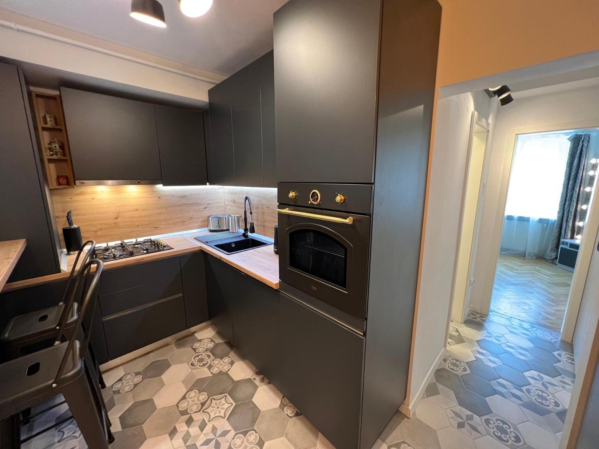 Castanilor 6 - Hip Industrial Apartment Close To City Centre Брашов Екстериор снимка