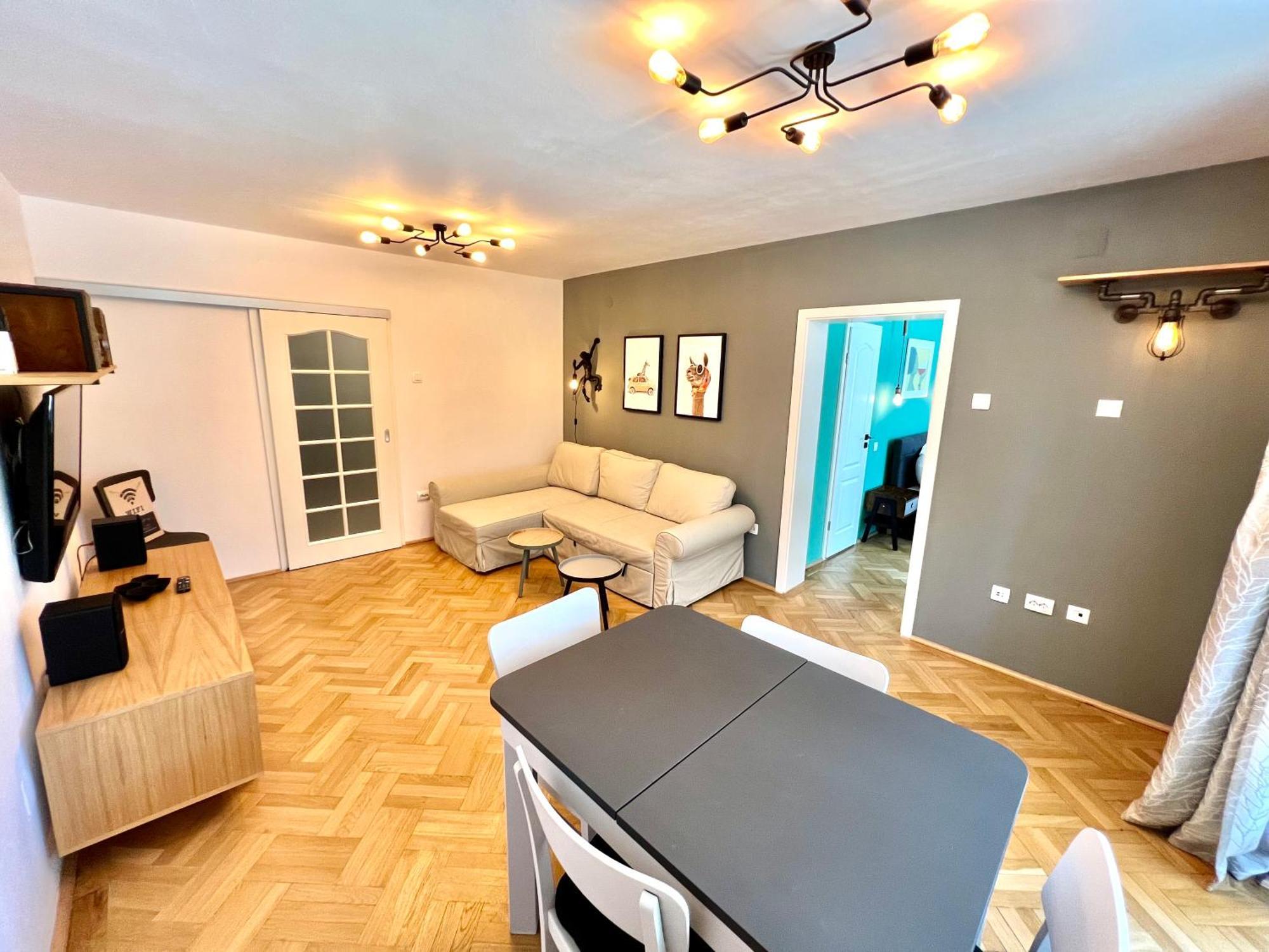 Castanilor 6 - Hip Industrial Apartment Close To City Centre Брашов Екстериор снимка
